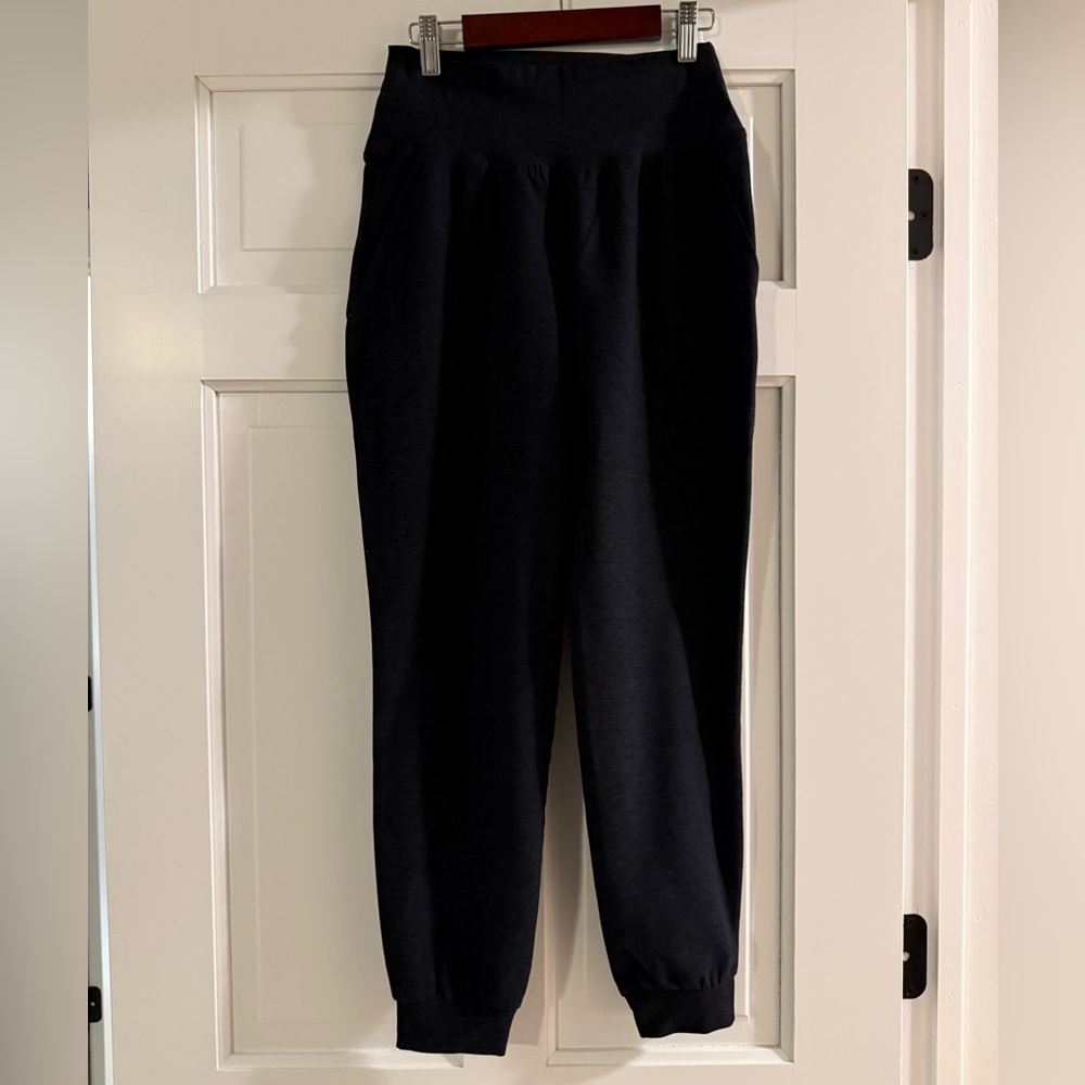 Beyond Yoga Jogger